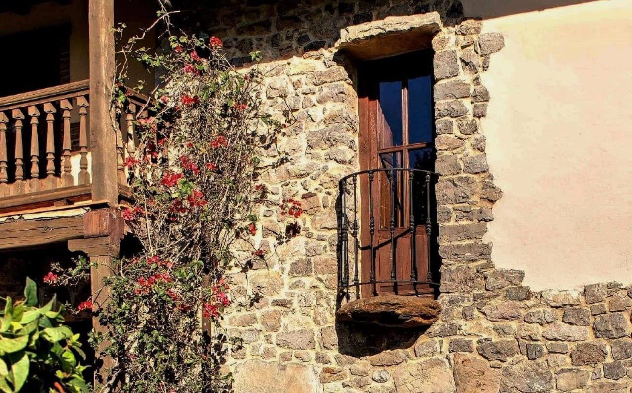 La Montaña Mágica Hotel Rural Vibano Exterior foto