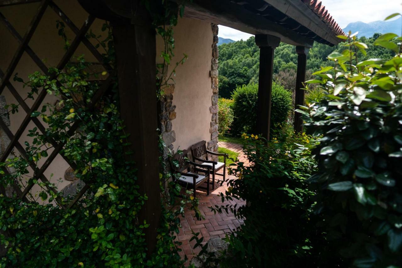 La Montaña Mágica Hotel Rural Vibano Exterior foto