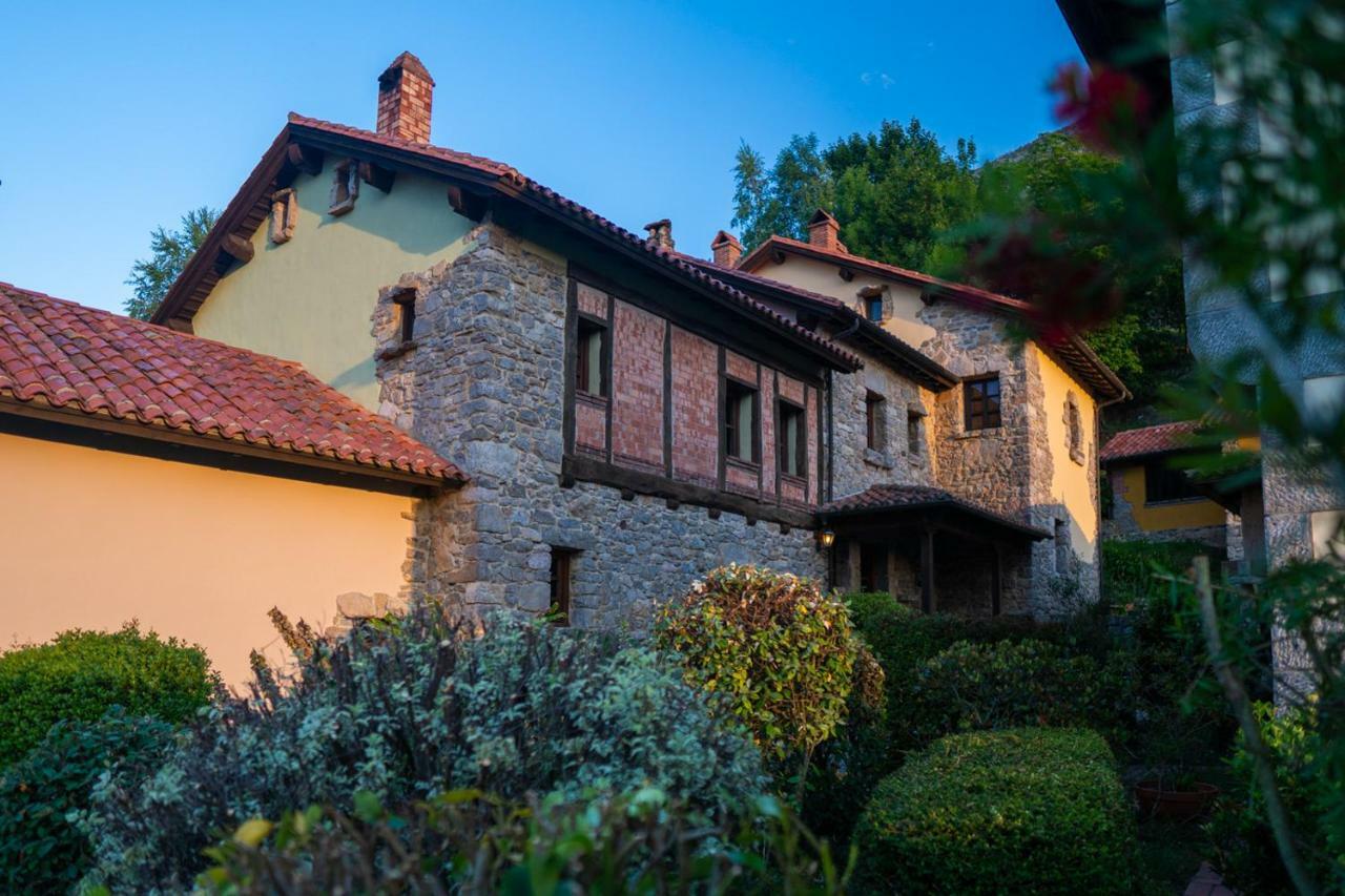 La Montaña Mágica Hotel Rural Vibano Exterior foto